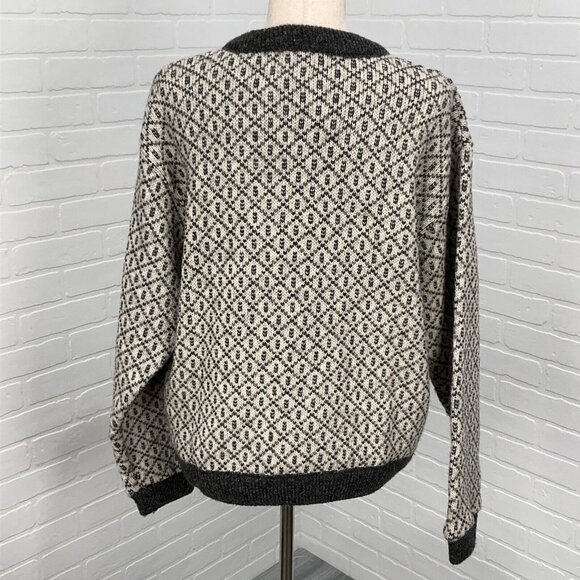 LL Bean Cardigan Women Large Beige Gray Diamond Metal Clasp Wool Norway Sweater - Picture 3 of 13